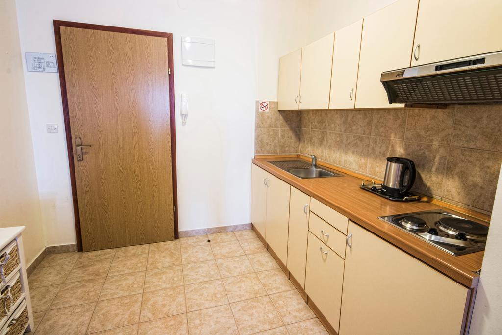 Aparthotel Castrum Novum Novigrad Istria Værelse billede
