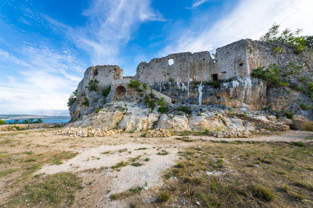 Aparthotel Castrum Novum Novigrad Istria Eksteriør billede