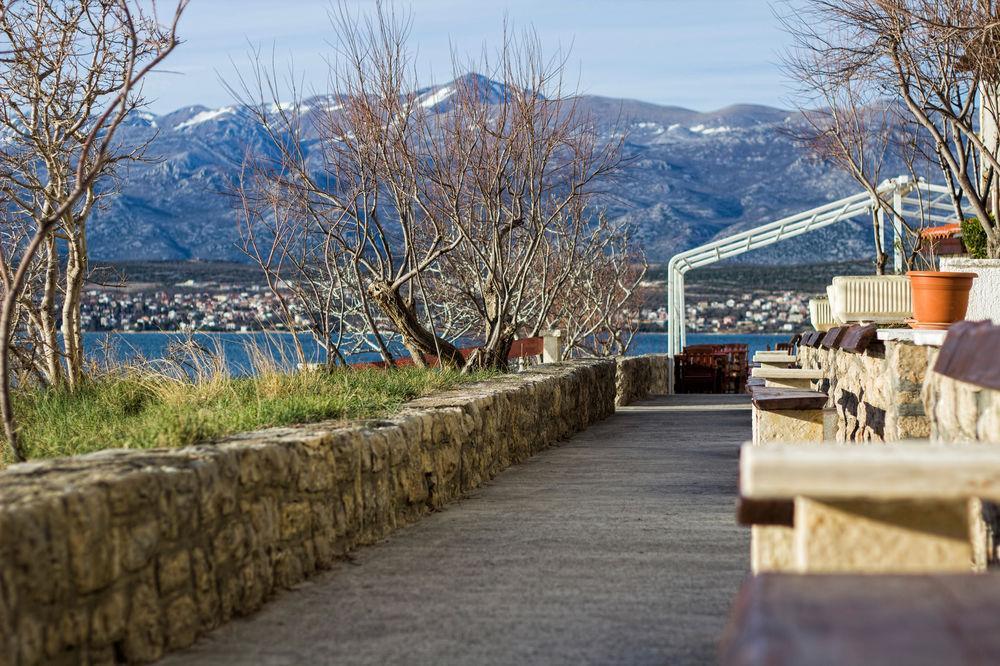 Aparthotel Castrum Novum Novigrad Istria Eksteriør billede