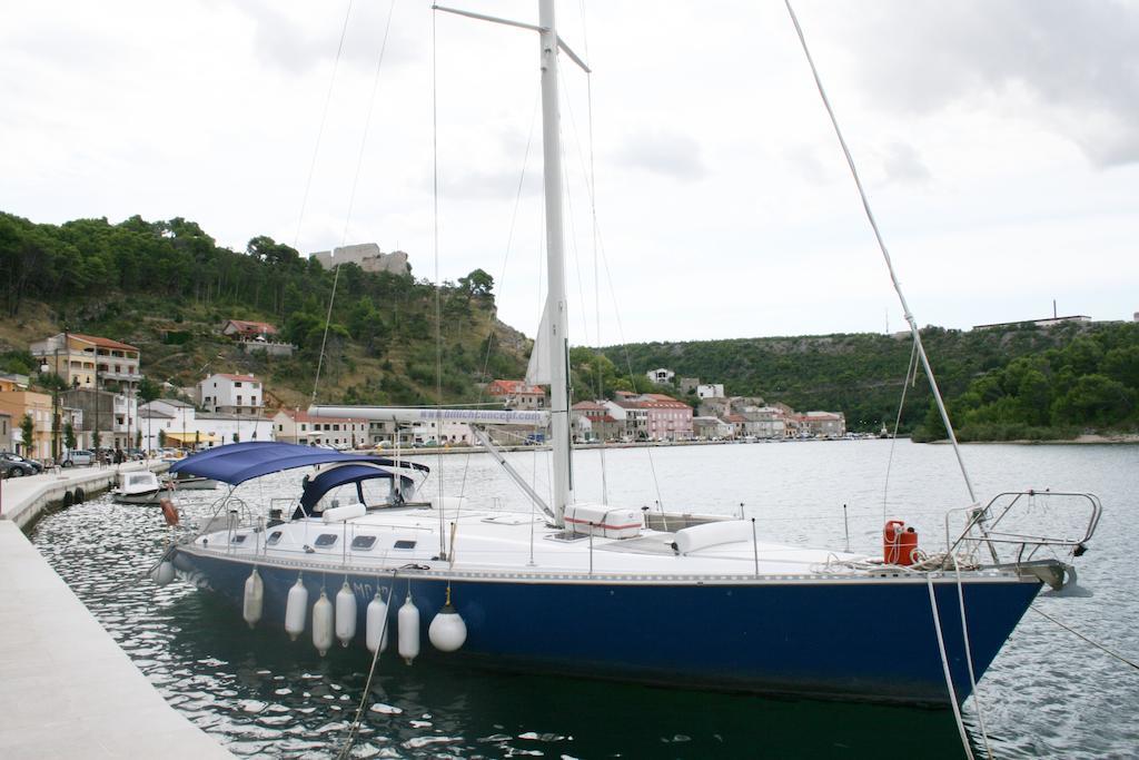Aparthotel Castrum Novum Novigrad Istria Eksteriør billede