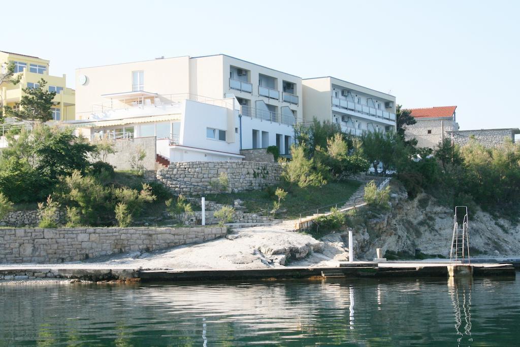 Aparthotel Castrum Novum Novigrad Istria Eksteriør billede